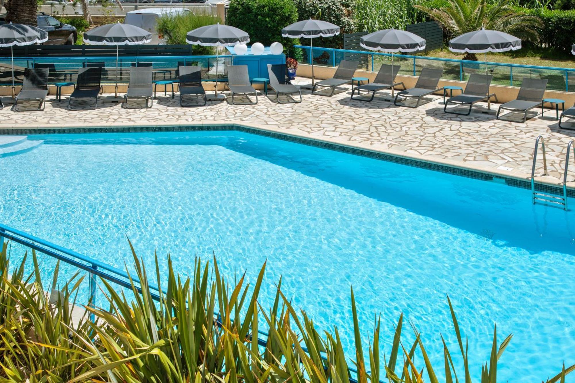 Cit'Hotel Hostellerie de la Nartelle Sainte-Maxime Esterno foto
